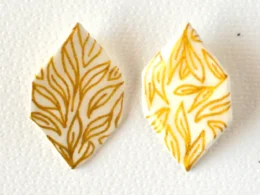 Arracades de paper maixé i resina model "Aroa" — Disseny artesanal i lleuger